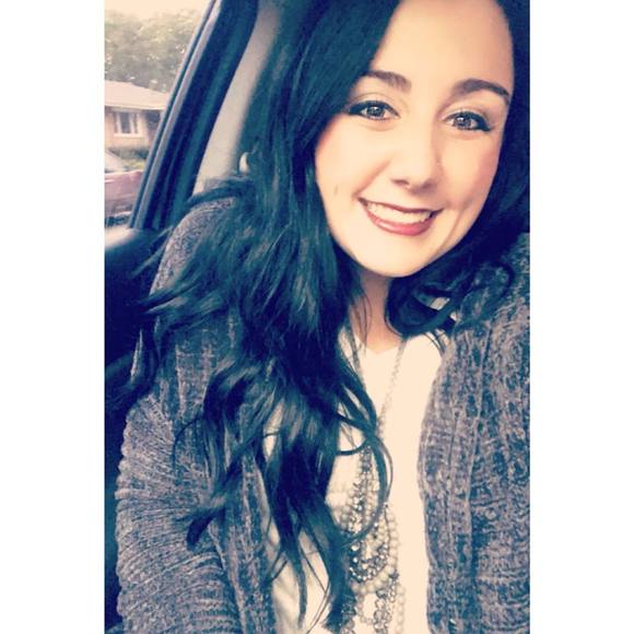 Meet your Posher, Shelby - Picture 1 of 1